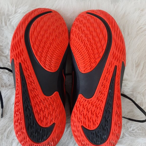 Nike Kid's Youth Black and Orange Training Shoes Siz Y6 - Picture 5 of 8